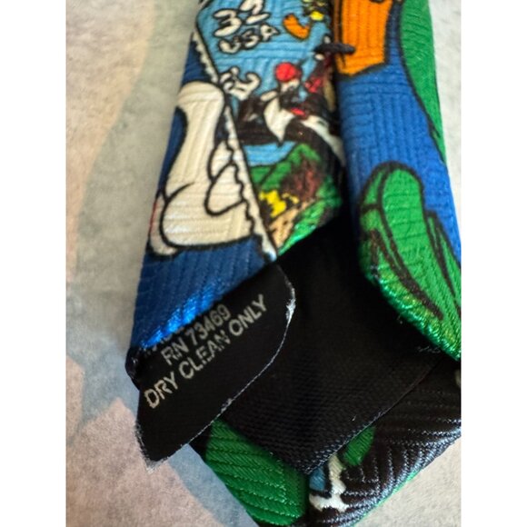 Set of 3 Vintage Looney Tunes Ties โ Taz, Tweety & Sylvester, and Stamp Collecti - Picture 2 of 11